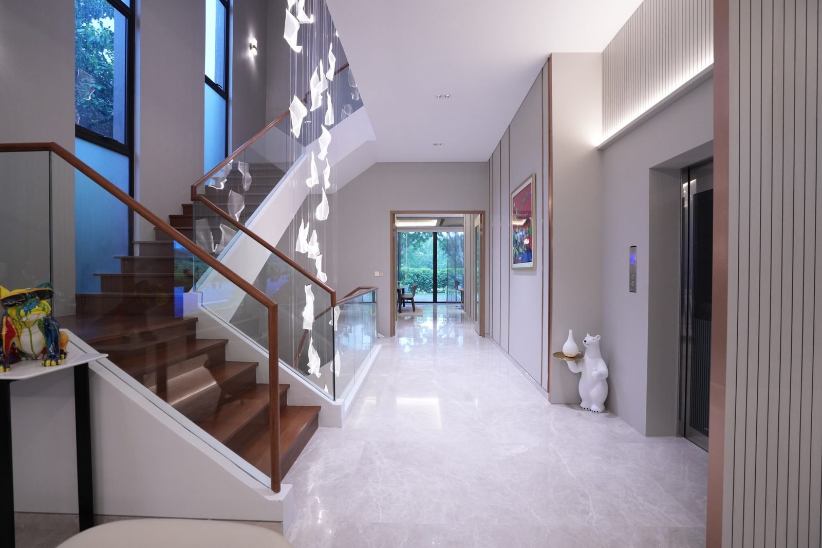 Staircase with suspended glass · Interiors Staircase with suspended glass