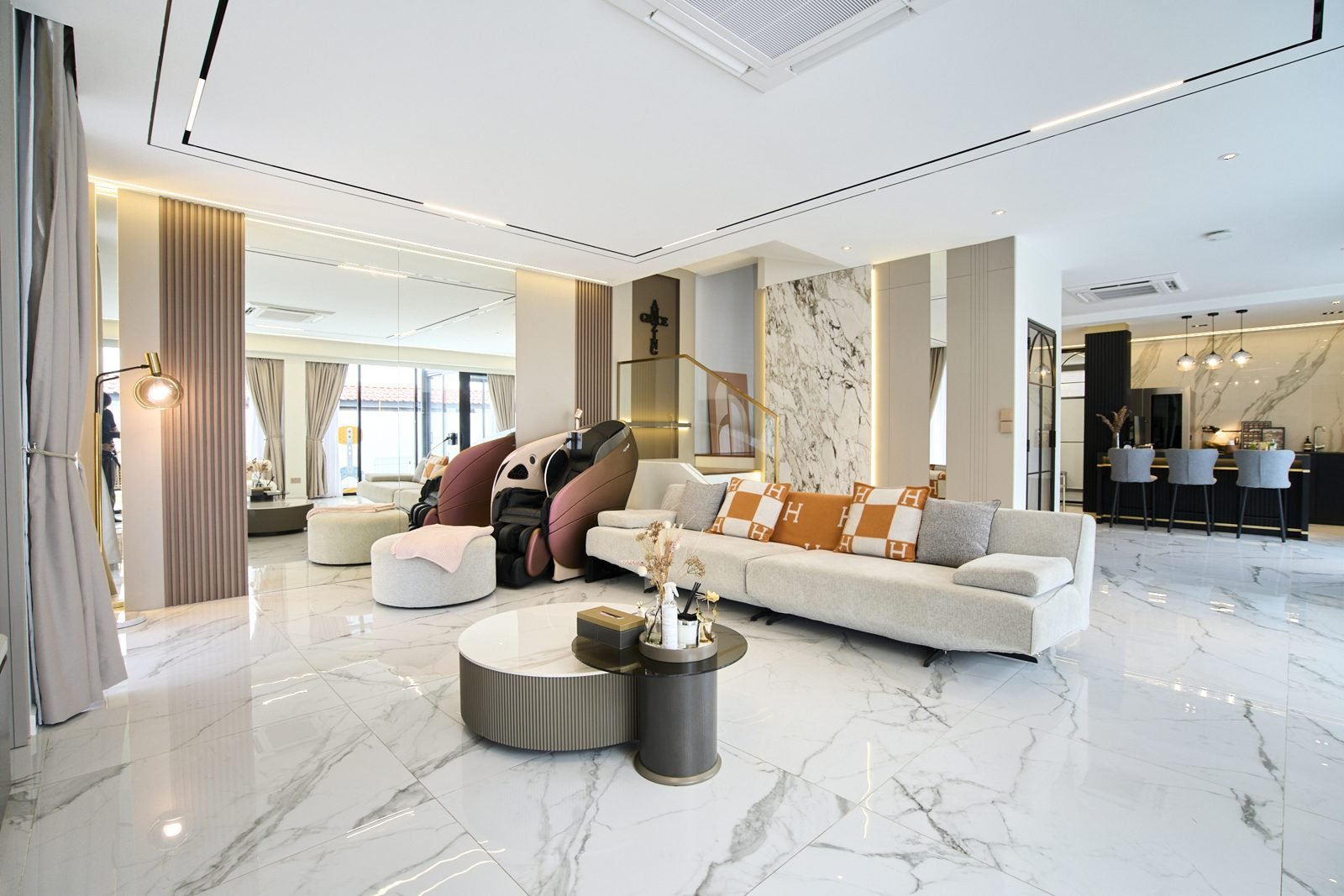 Calacatta floors, open plan · Interiors Calacatta floors, open plan